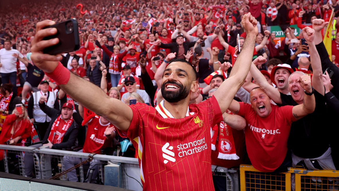 Мохамед Салах сделал селфи с фанатами «Ливерпуля».
