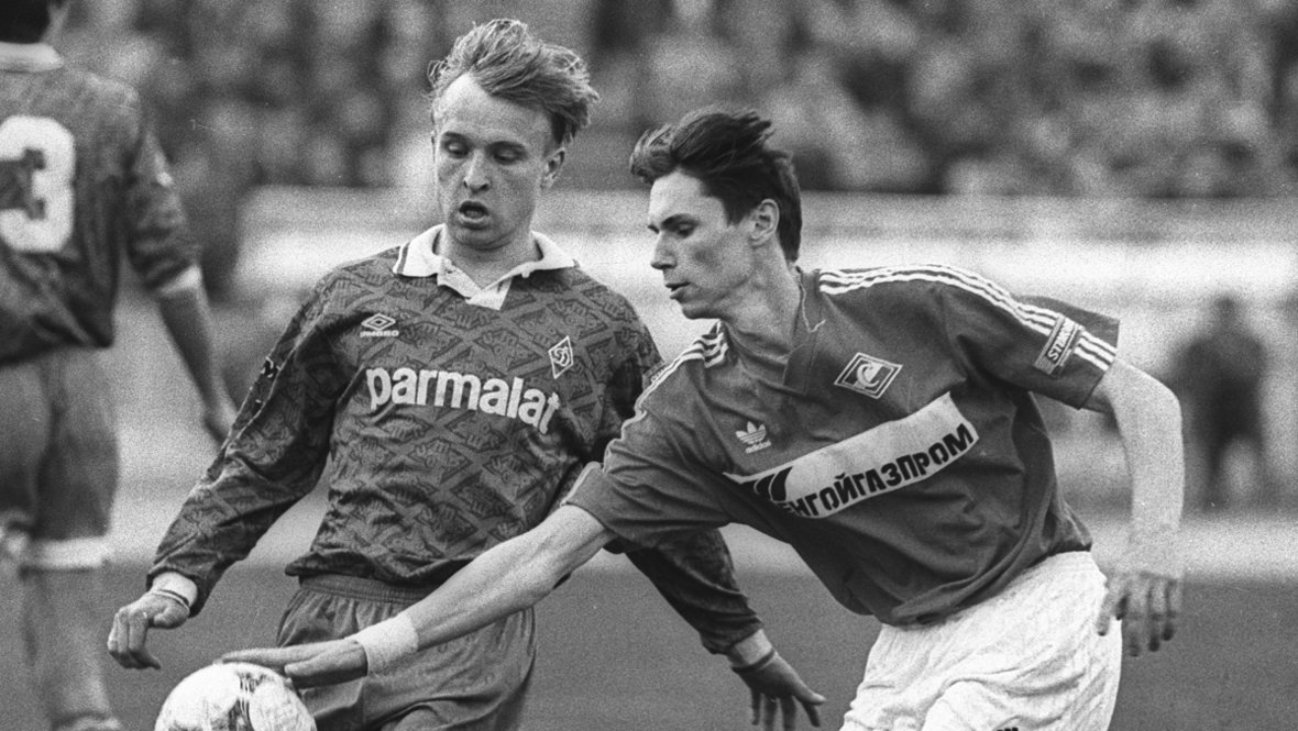 Егор Титов (справа) в матче «Спартак» — «Динамо» (1:0). 17 мая 1995 года. Футболист Егор Титов в матче «Спартак» — «Динамо» (1:0). 17 мая 1995 года.