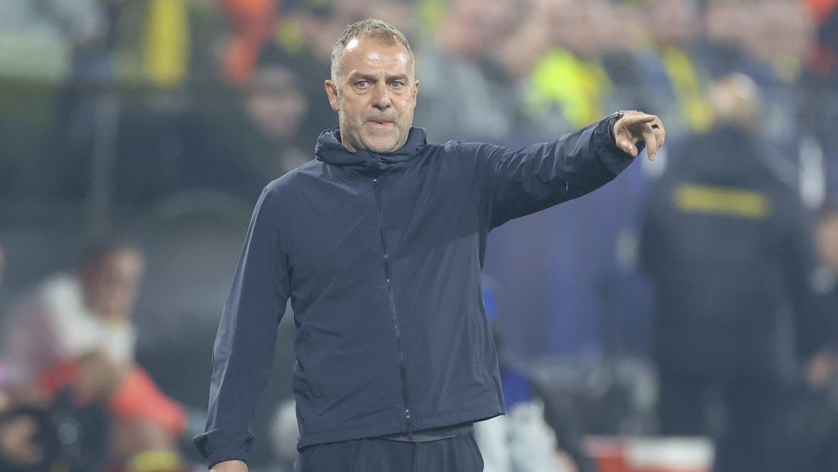 Ханси Флик («Барселона»).