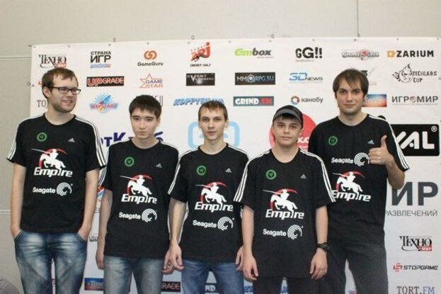 Состав Team Empire по Dota 2 на Игромир 2012.