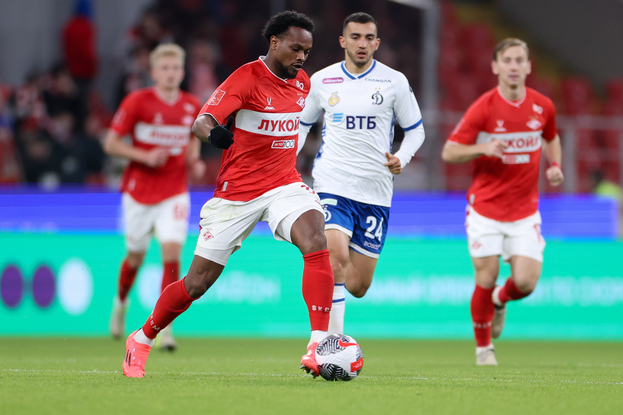 Нападающий «Спартака» Ливай Гарсия в матче с «Динамо».