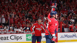 «Вашингтон» — во втором раунде Кубка Стэнли впервые за семь лет! А у Овечкина — четвертый гол в плей-офф