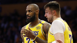 Время Леброна уходит: «Лейкерс» с ним и Дончичем сенсационно рано вылетели. Джеймс думает о завершении карьеры