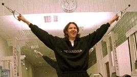 «В «Уралане» доктор ежедневно выдавал горсть таблеток. Иногда в перерыве колол инъекции в задницу». Смертину — 50!