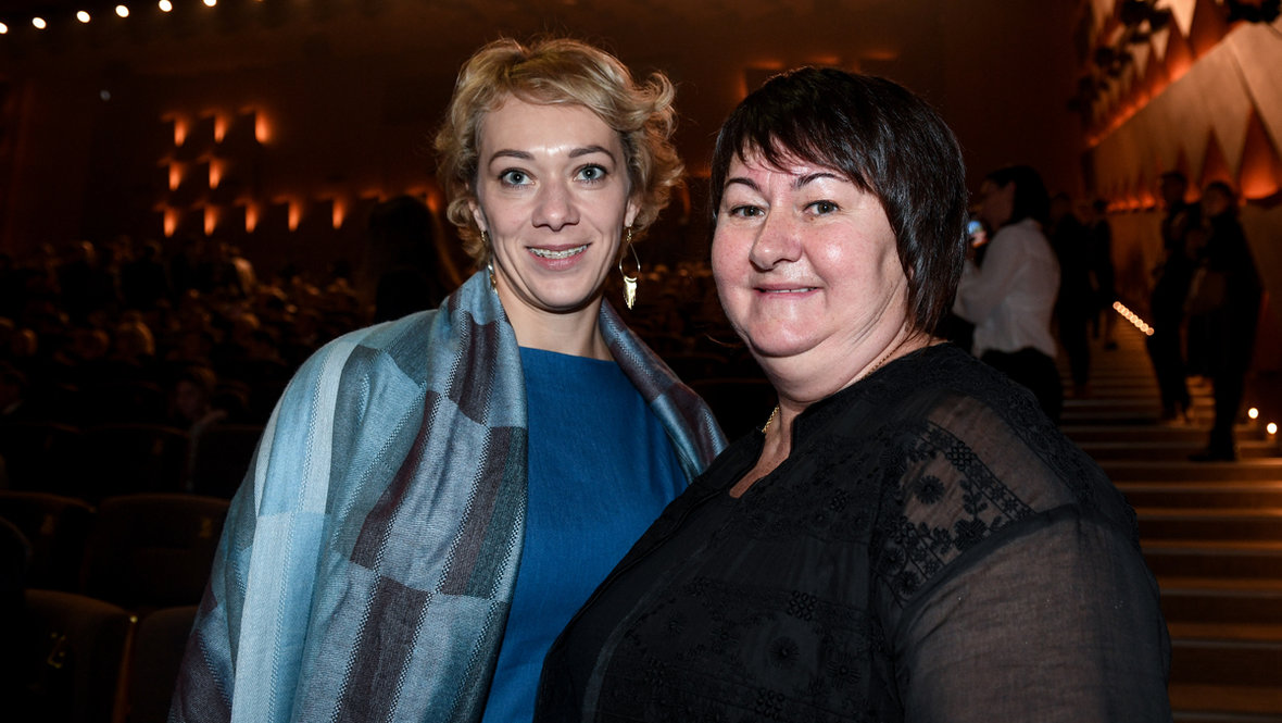 Ольга Зайцева и Елена Вяльбе. Биатлонистка Ольга Зайцева и Елена Вяльбе