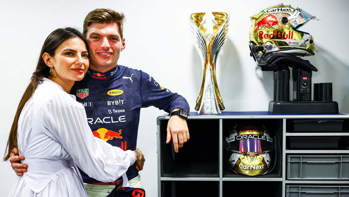 Келли Пике и Макс Ферстаппен. Пилот «Ред Булл» Макс Ферстаппен и его девушка Келли Пике
