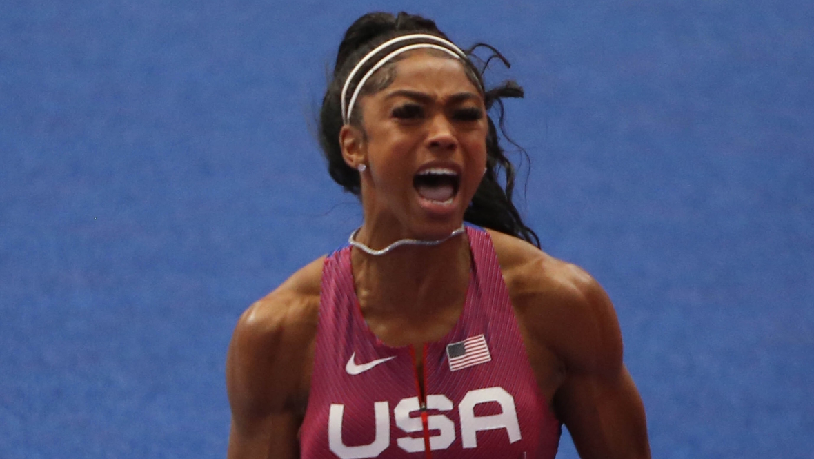 Алайша Джонсон.