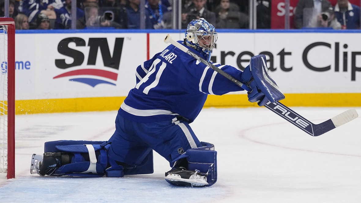 Энтони Столарц. Вратарь «Торонто» Энтони Столарц