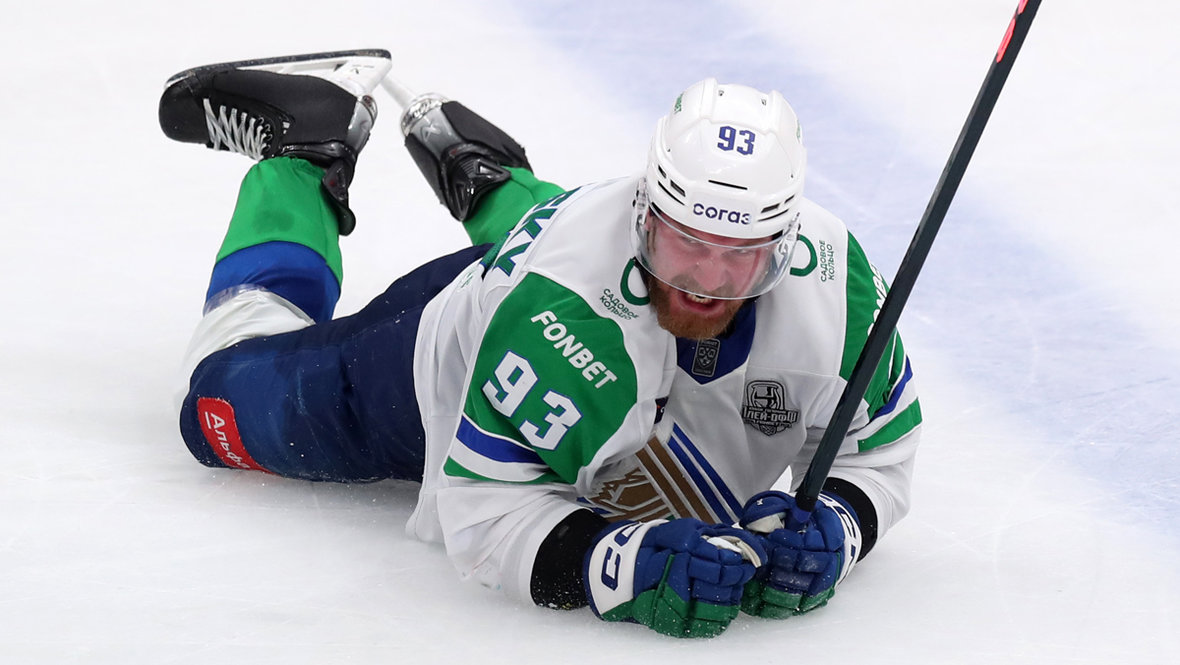 Алексей Василевский. Хоккеист «Салавата Юлаева» Алексей Василевский