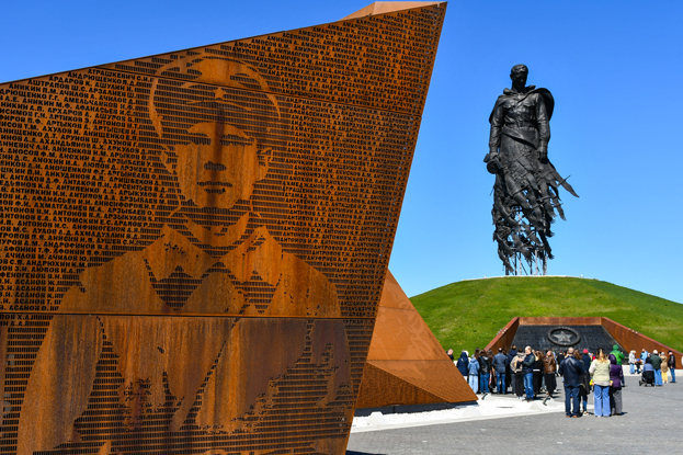 Ржевский мемориал Советскому солдату. Ржевский мемориал Советскому солдату