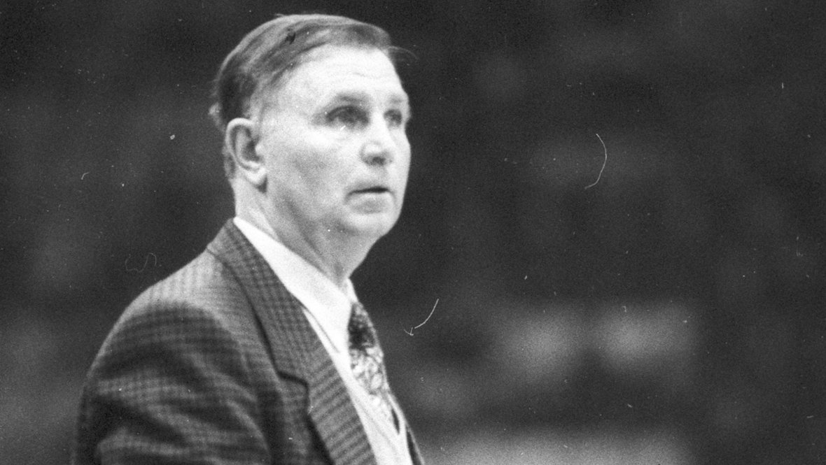 Виктор Тихонов. Тренер по хоккею Виктор Тихонов