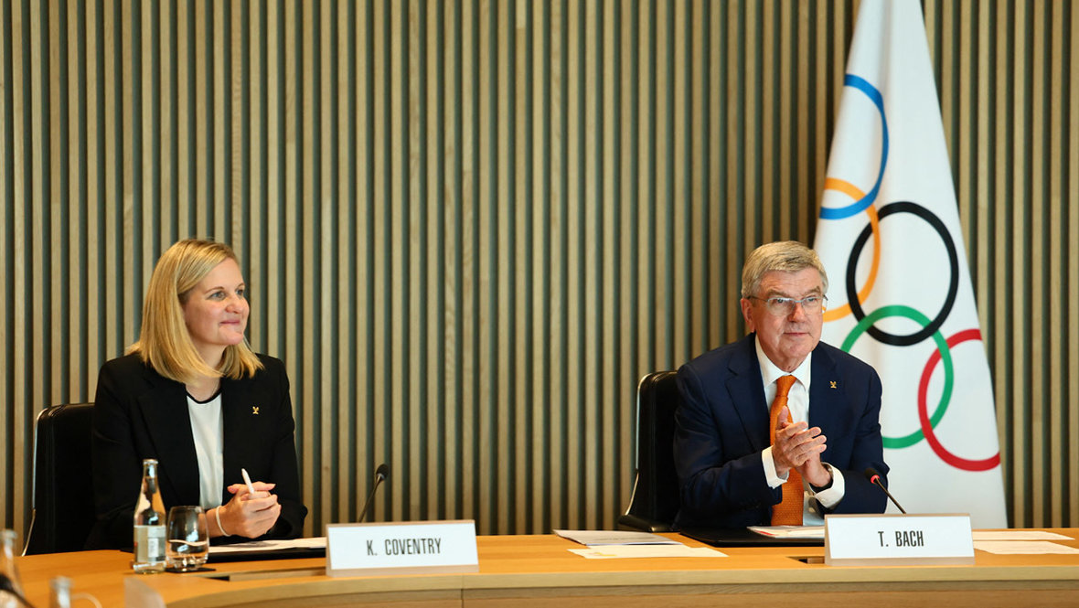 Кирсти Ковентри и Томас Бах. Кирсти Ковентри и Томас Бах