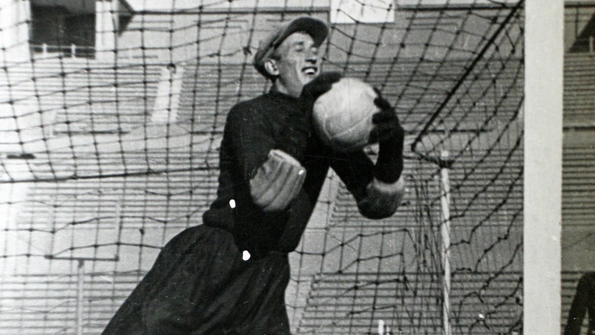 Анатолий Акимов. Футболист Анатолий Акимов