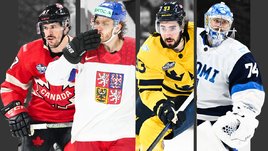 Хоккеисты Сидни Кросби, Давид Пастрняк, Мика Зибанежад и Юусе Сарос