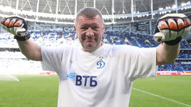 «Личке не помогли бы и ван Дейк с Рюдигером. Орлову надо смотреть на результаты». Сметанин — о смене тренера в «Динамо»