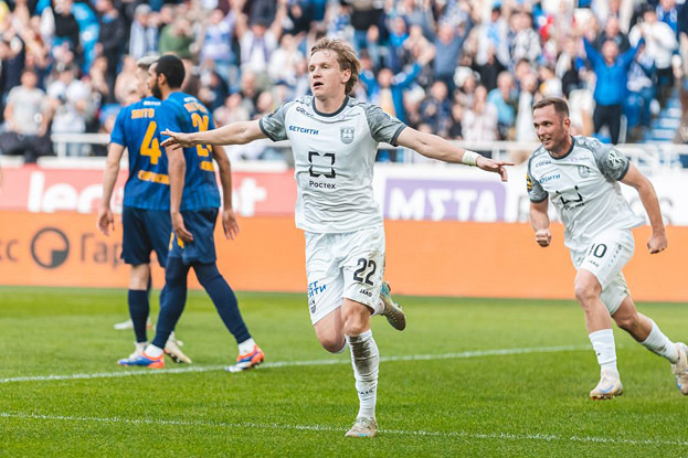 Николай Титков. Футболист «Балтики» Николай Титков