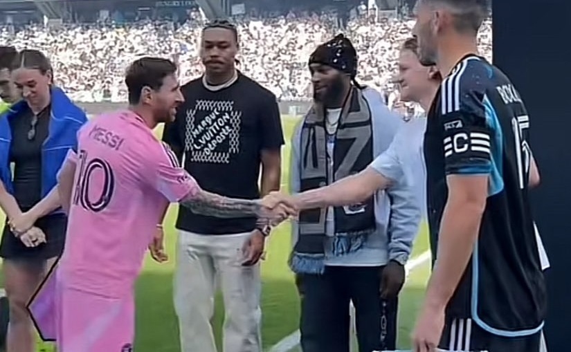 Лионель Месси и Кирилл Капризов.