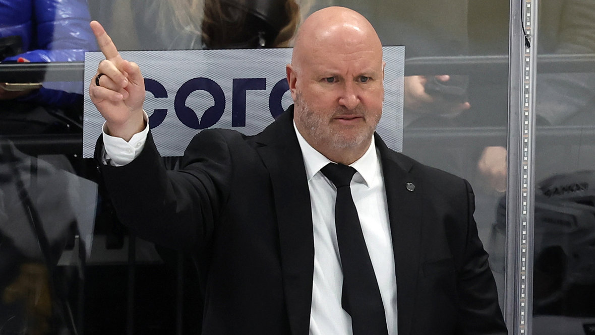 Бенуа Гру. Главный тренер «Трактора» Бенуа Гру