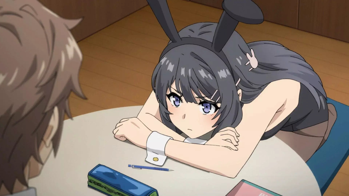 Кадр из аниме «Этот глупый свин не понимает мечту девочки-зайки», реж. Соити Масуи, Кадзуя Ивата, Кадзуки Хоригути, CloverWorks