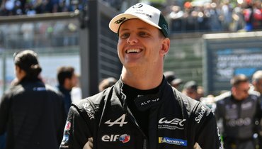 Мик Шумахер.