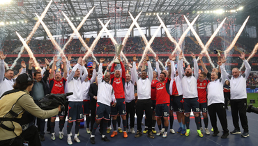 ЦСКА с Кубком УЕФА, трюк с фуражкой Вагнера: кадры гала-матча в Москве