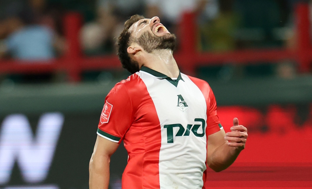 Наир Тикнизян.