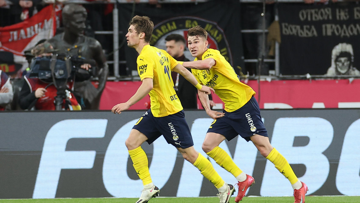 Игроки «Ростова» Кирилл Щетинин и Иван Комаров.