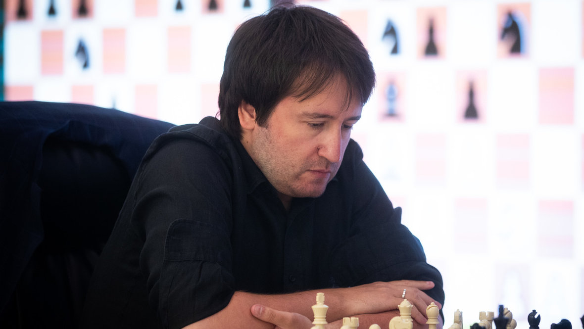 Теймур Раджабов.