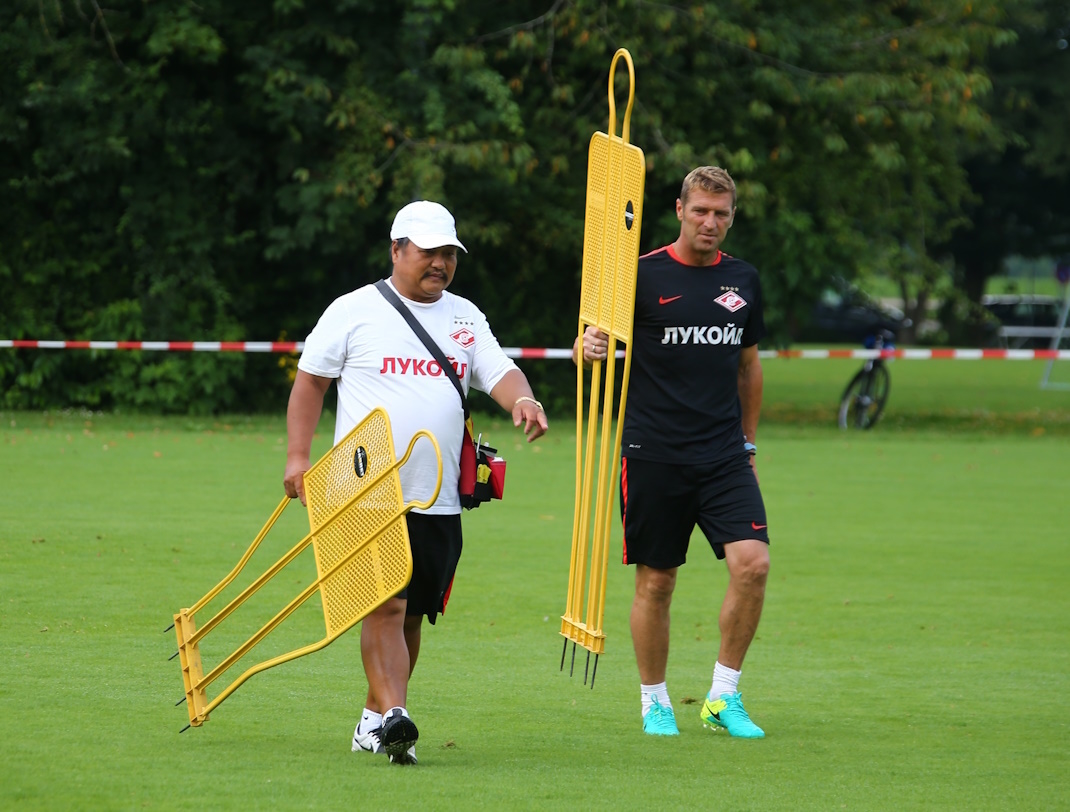 Лю Хуншен и Массимо Каррера.