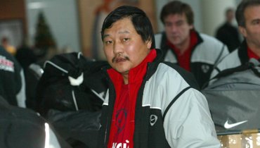 «Лю, если на пальму залезешь, получишь три тысячи евро. Во время спуска Дзюба меня подстраховал». Истории бывшего врача «Спартака»