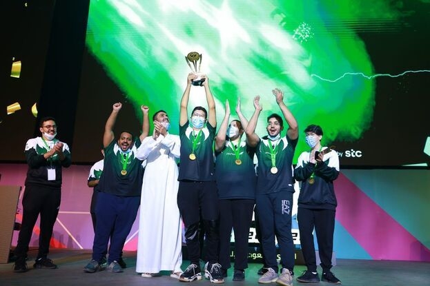 Состав Team Falcons по Overwatch.