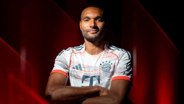 Джонатан Та.