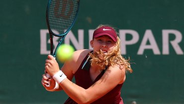 Мирра Андреева обыграла Крюгер и вышла в третий круг «Ролан Гаррос»