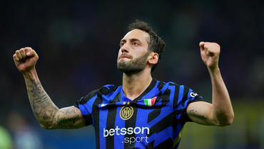 Хакан Чалханоглу («Интер»).