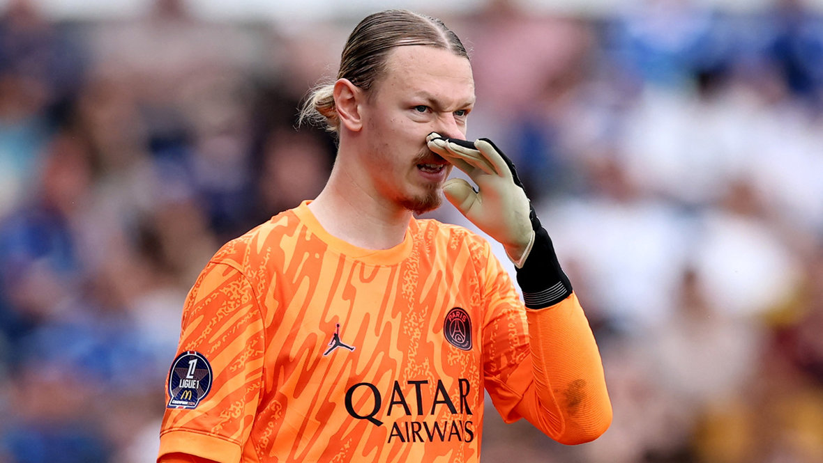 Матвей Сафонов. Вратарь «ПСЖ» Матвей Сафонов