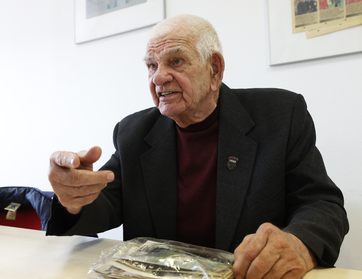 Станислав Возняк. Тренер по легкой атлетике Станислав Возняк