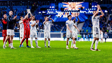 Футболисты «Пари НН»