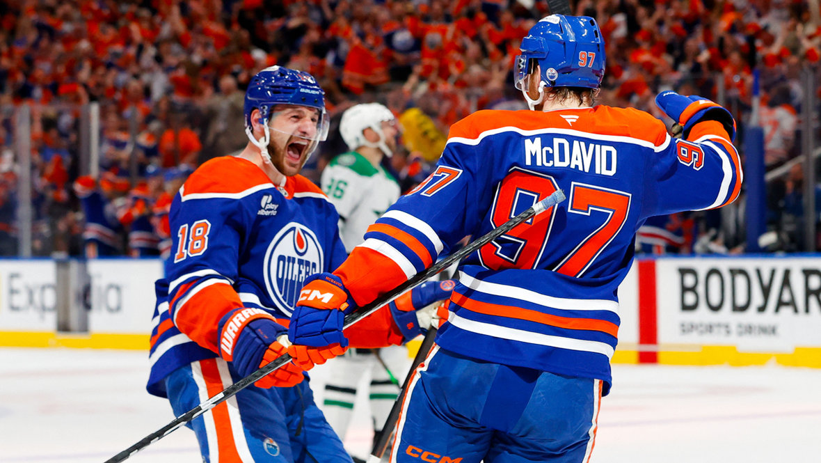 Зак Хайман и Коннор Макдэвид. Хоккеисты «Эдмонтона» Зак Хайман и Коннор Макдэвид