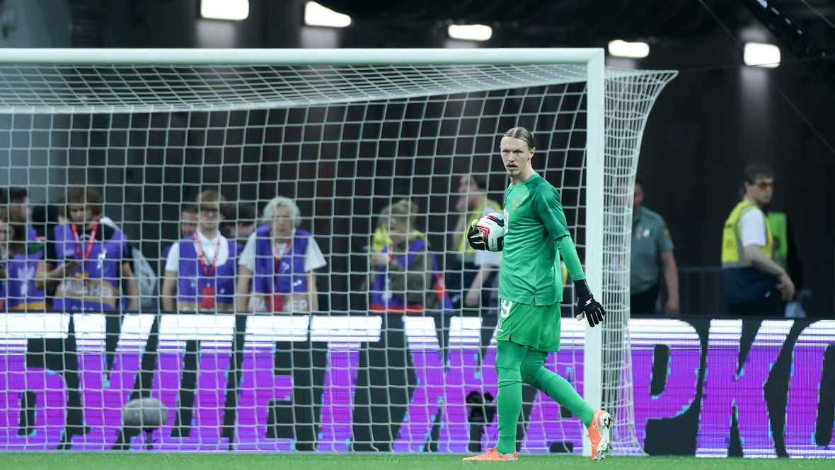 Матвей Сафонов.