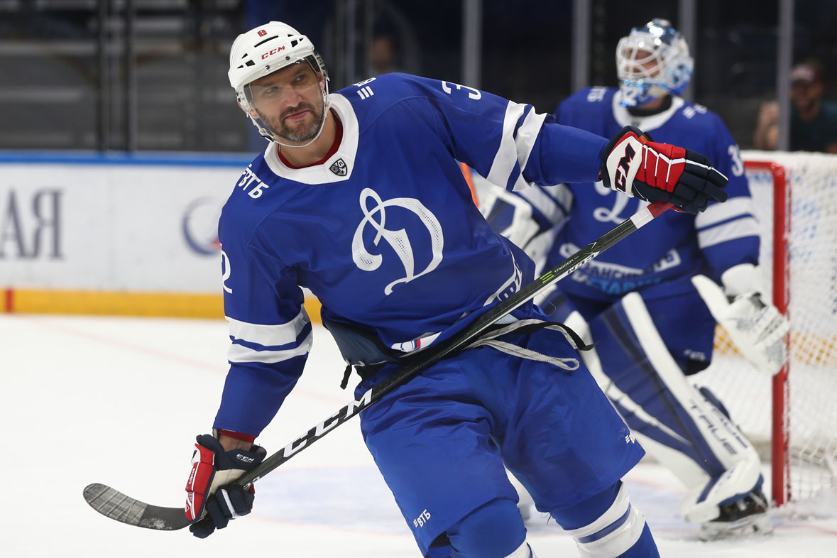 Александр Овечкин. Нападающий «Вашингтона» Александр Овечкин в матче за «Динамо»