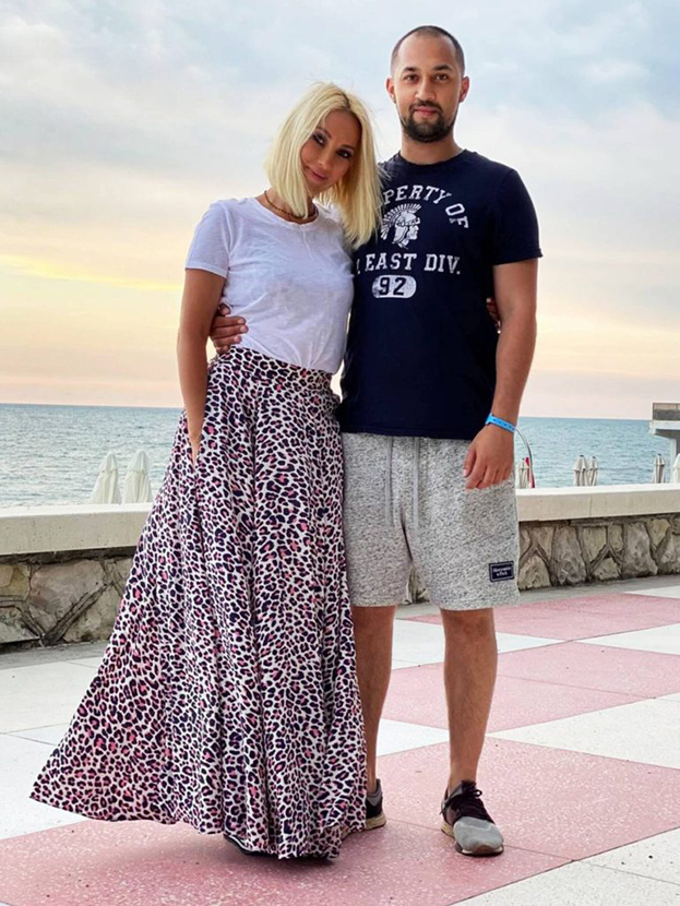 Лера Кудрявцева с сыном Жаном. Лера Кудрявцева с сыном Жаном.