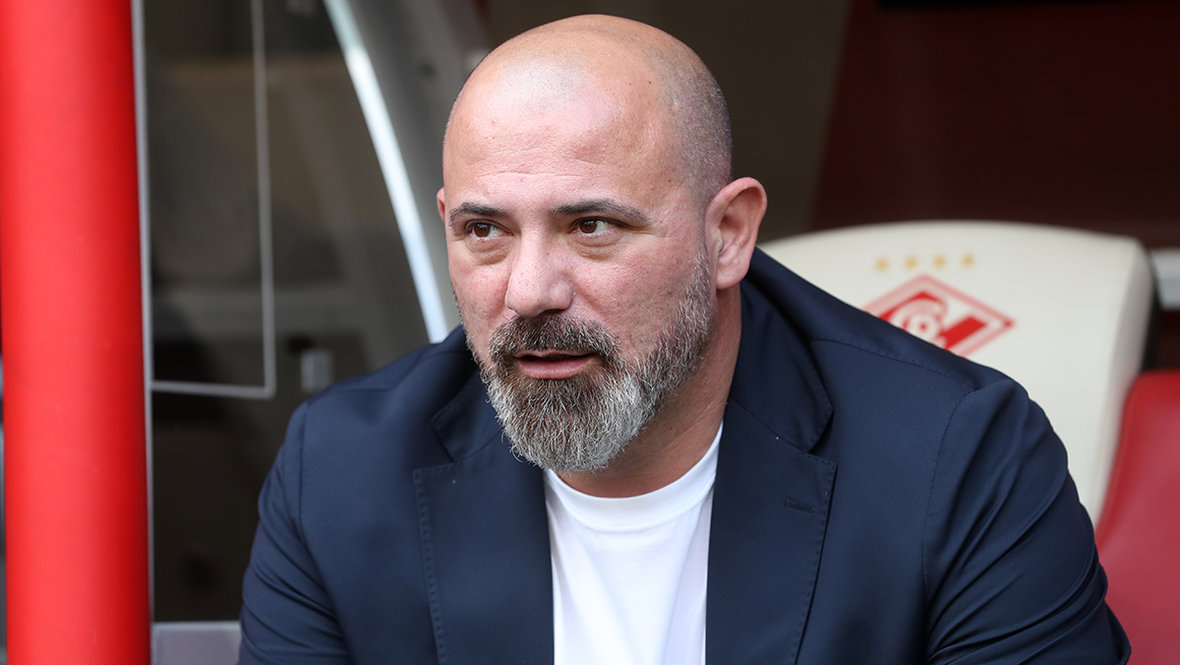 Деян Станкович.