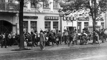 1987 год. Киев. Драка фанатов московского «Спартака» и местного «Динамо».