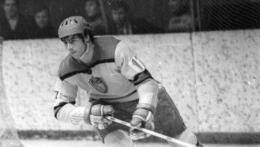 «Стоял и махал рукой. Один на дороге...» Фетисов рассказал о последней встрече с Харламовым перед его гибелью