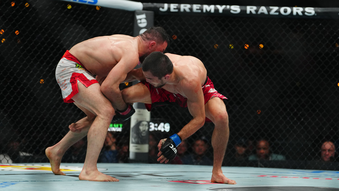 Мераб Двалишвили и Умар Нурмагомедов. Бойцы ММА Мераб Двалишвили и Умар Нурмагомедов