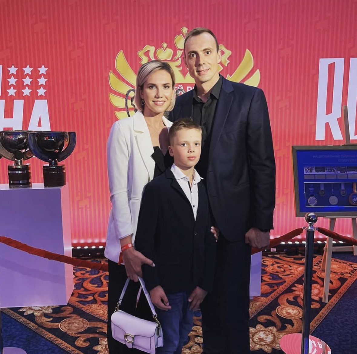 Анастасия и Сергей Фесиковы с сыном. Пловцы Анастасия и Сергей Фесиковы с сыном