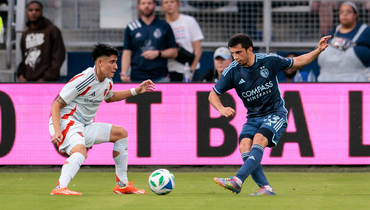 «Канзас-Сити» проиграл «Далласу», Сулейманов забил гол