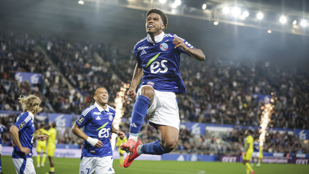 Андрей Сантос. Футболист «Челси» Андрей Сантос