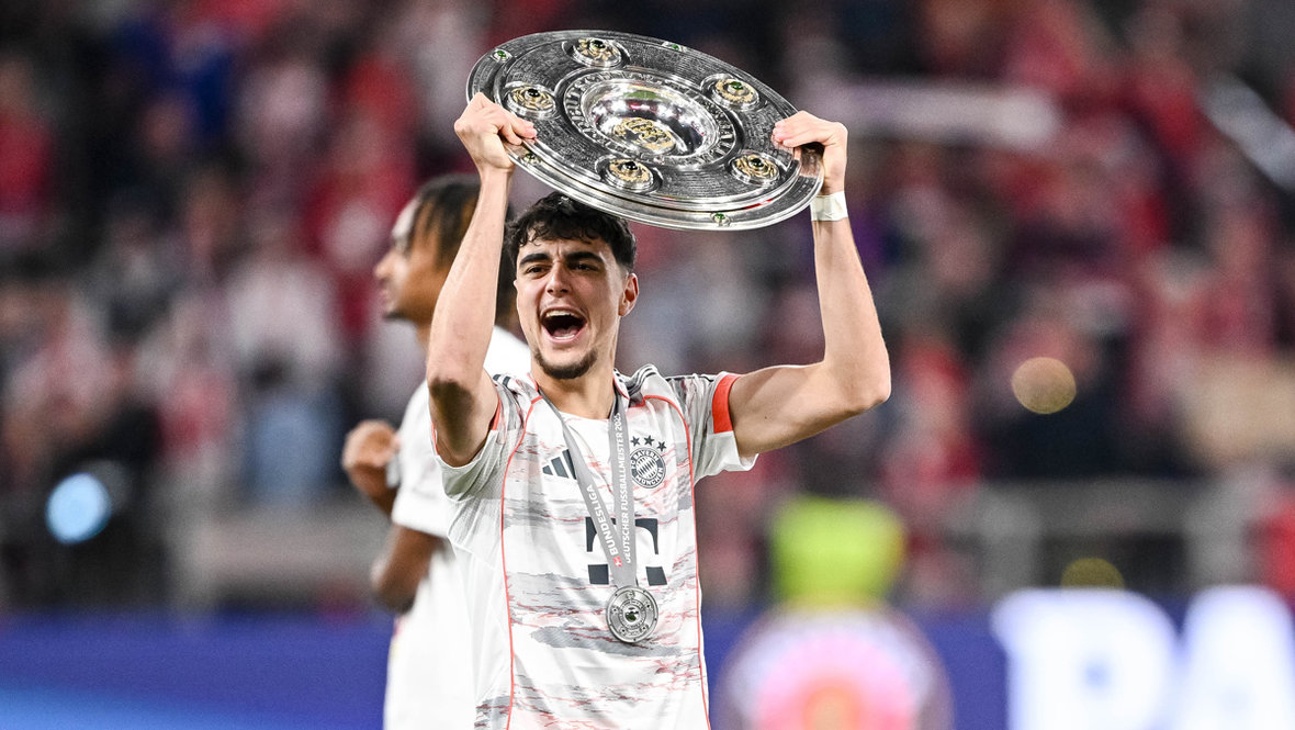 Александар Павлович. Футболист «Баварии» Александар Павлович