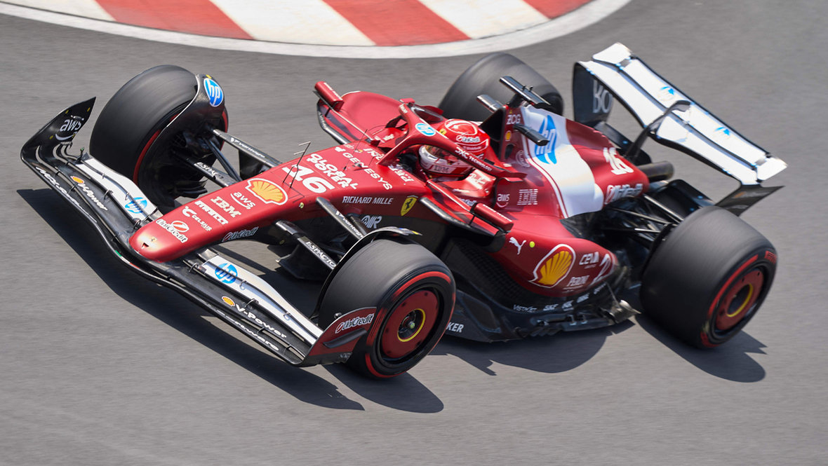 Болид автогонщика Шарля Леклера